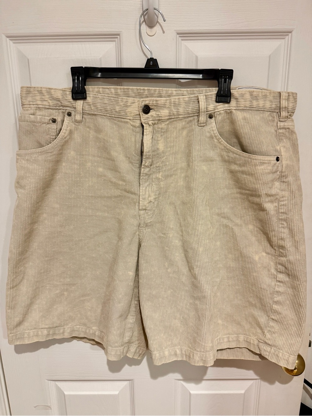 GAP Men’s Khaki Corduroy Flat Front Shorts Distressed Size 38